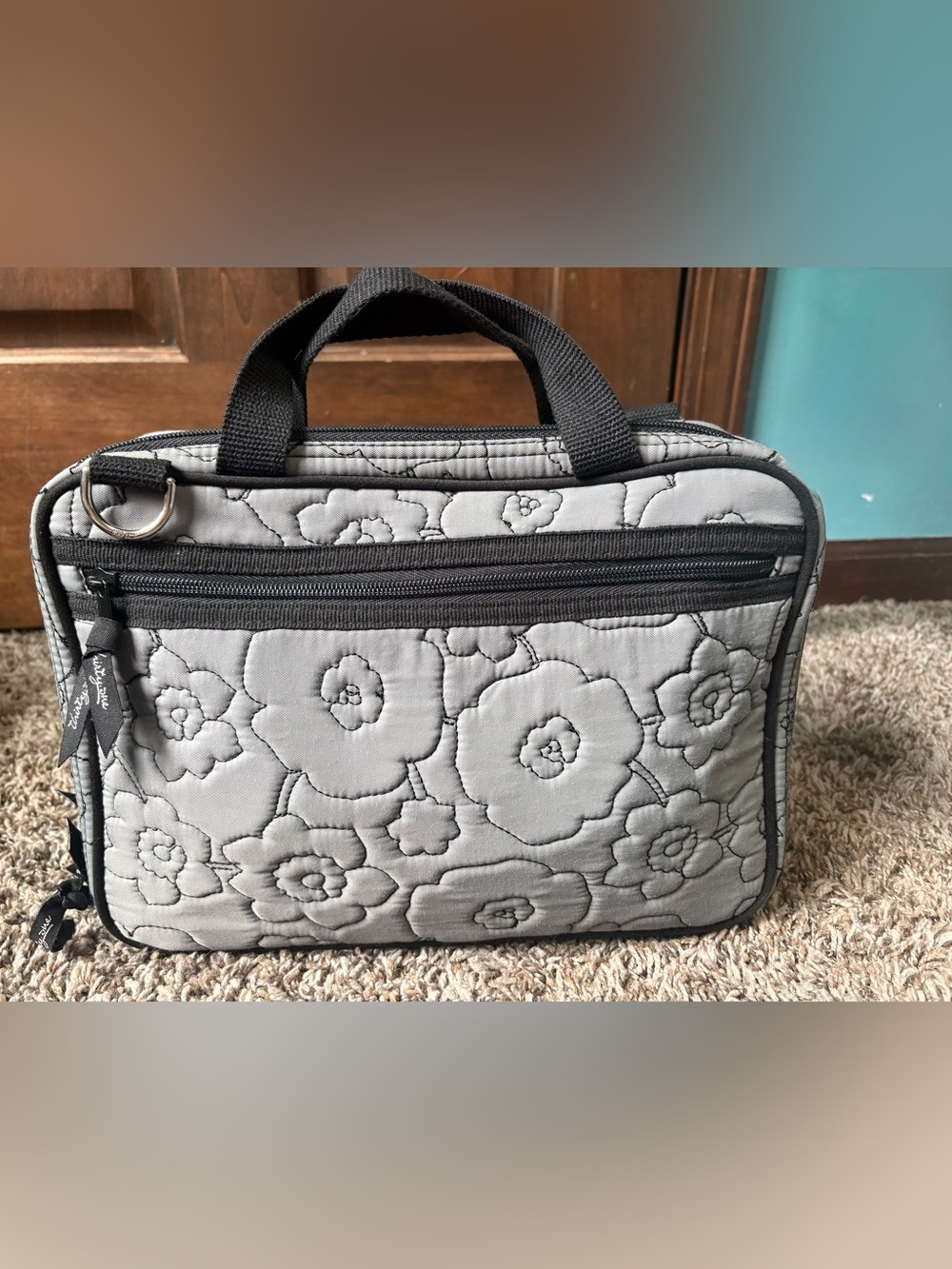 thirty-one Gray Quilted Floral Cosmetic Case